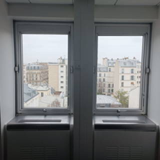 Bureau privé 18 m² 3 postes Location bureau Avenue Charles de Gaulle Neuilly-sur-Seine 92200 - photo 4